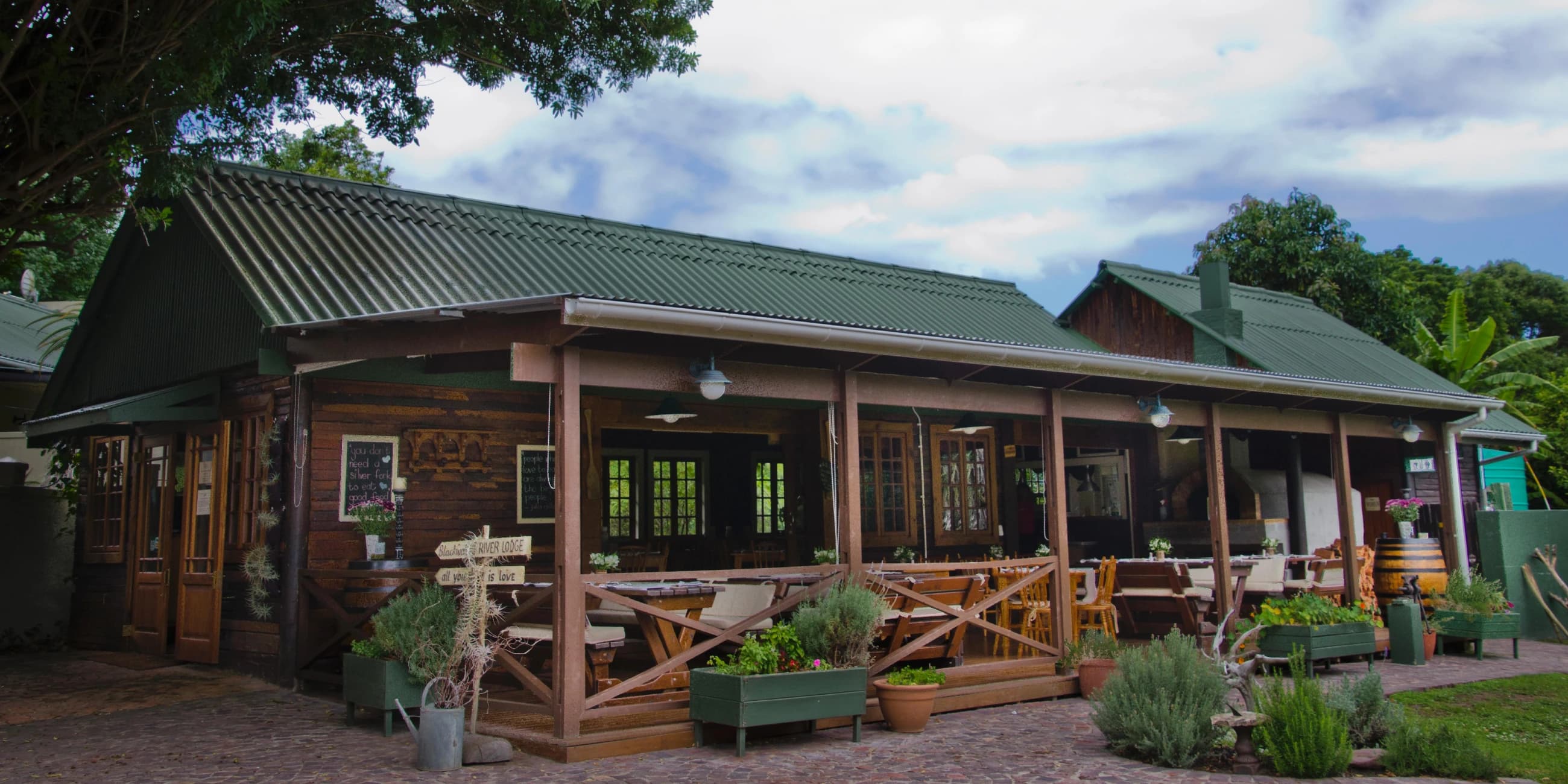 Blackwaters River Lodge